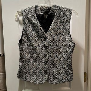 Vintage Liz Claiborne Vest. Black & White Jacquard Fabric.